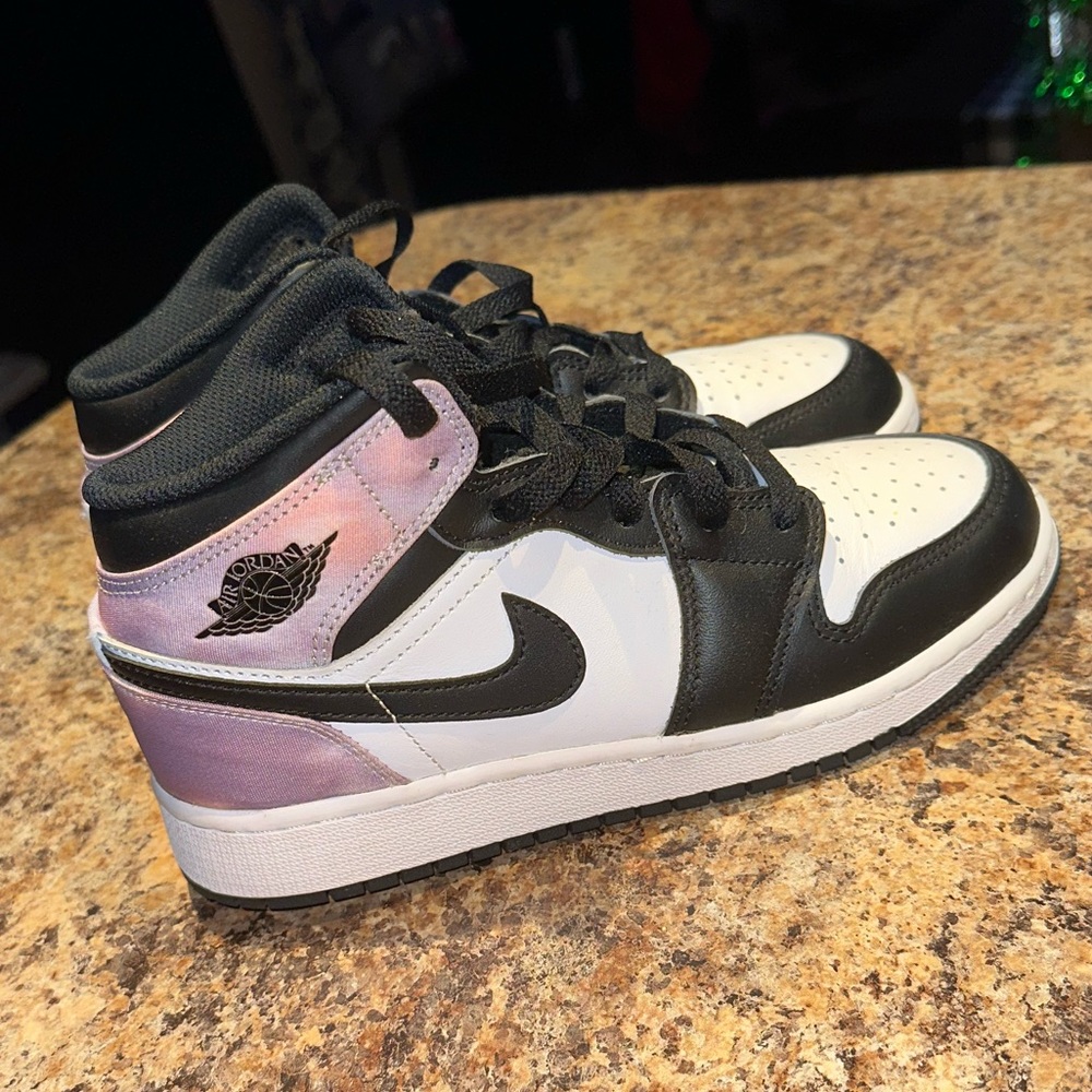 Jordan big kid 4